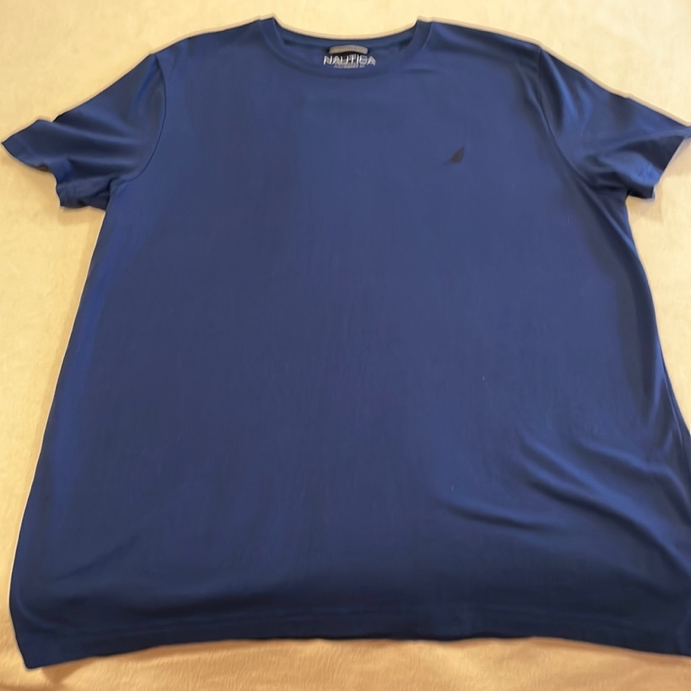 Nautica Blue Performance Tee. Great condition